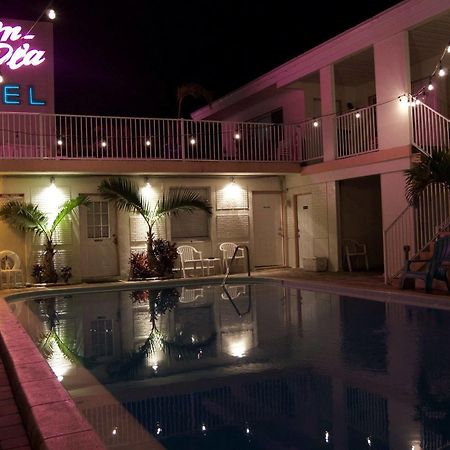 קלירווטר ביץ' Sta N Pla Motel מראה חיצוני תמונה