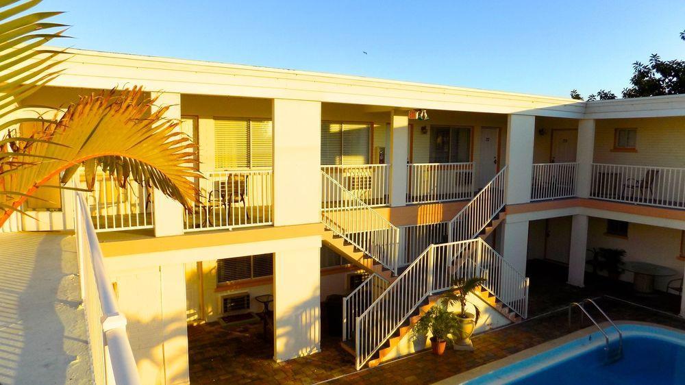 קלירווטר ביץ' Sta N Pla Motel מראה חיצוני תמונה