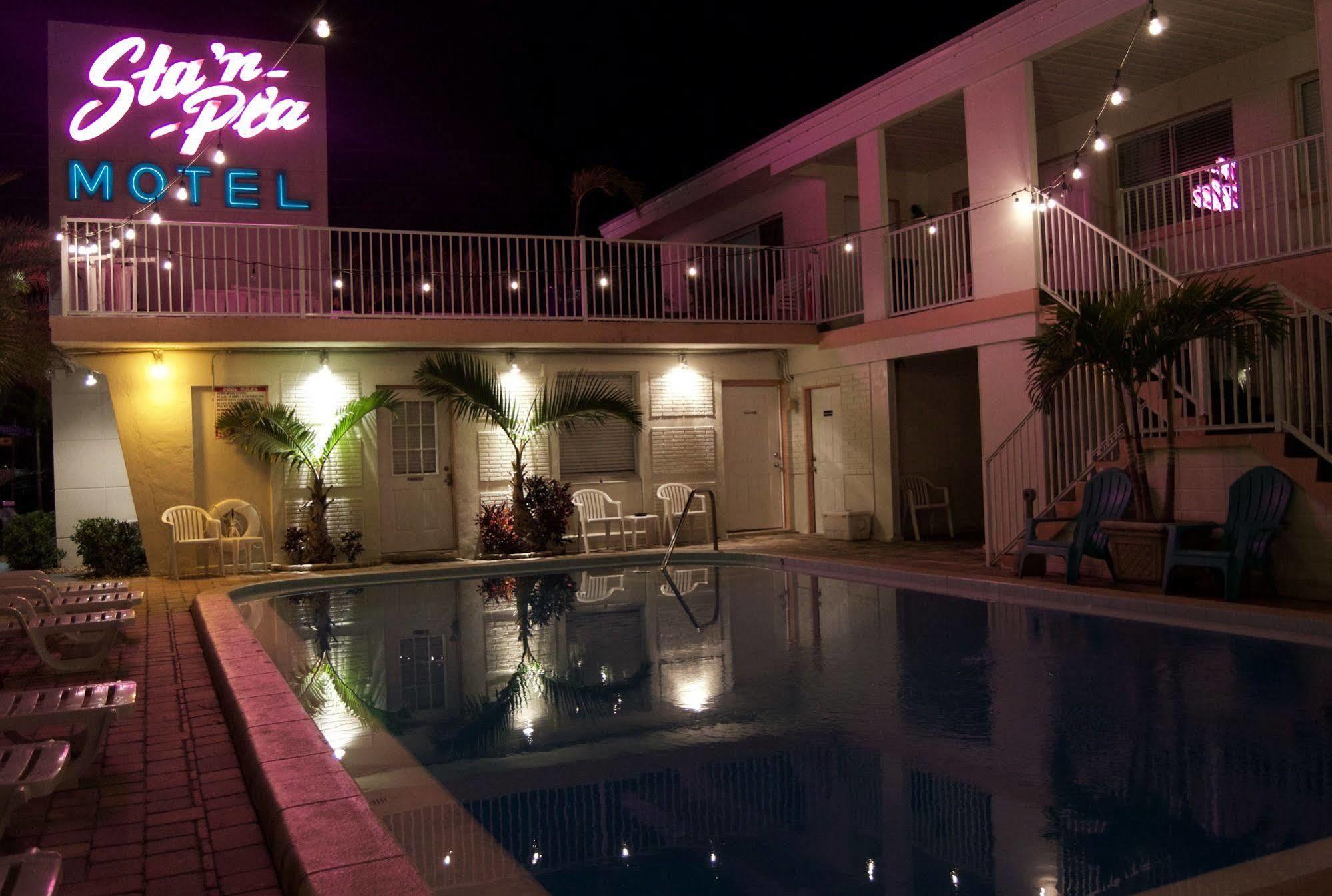 קלירווטר ביץ' Sta N Pla Motel מראה חיצוני תמונה