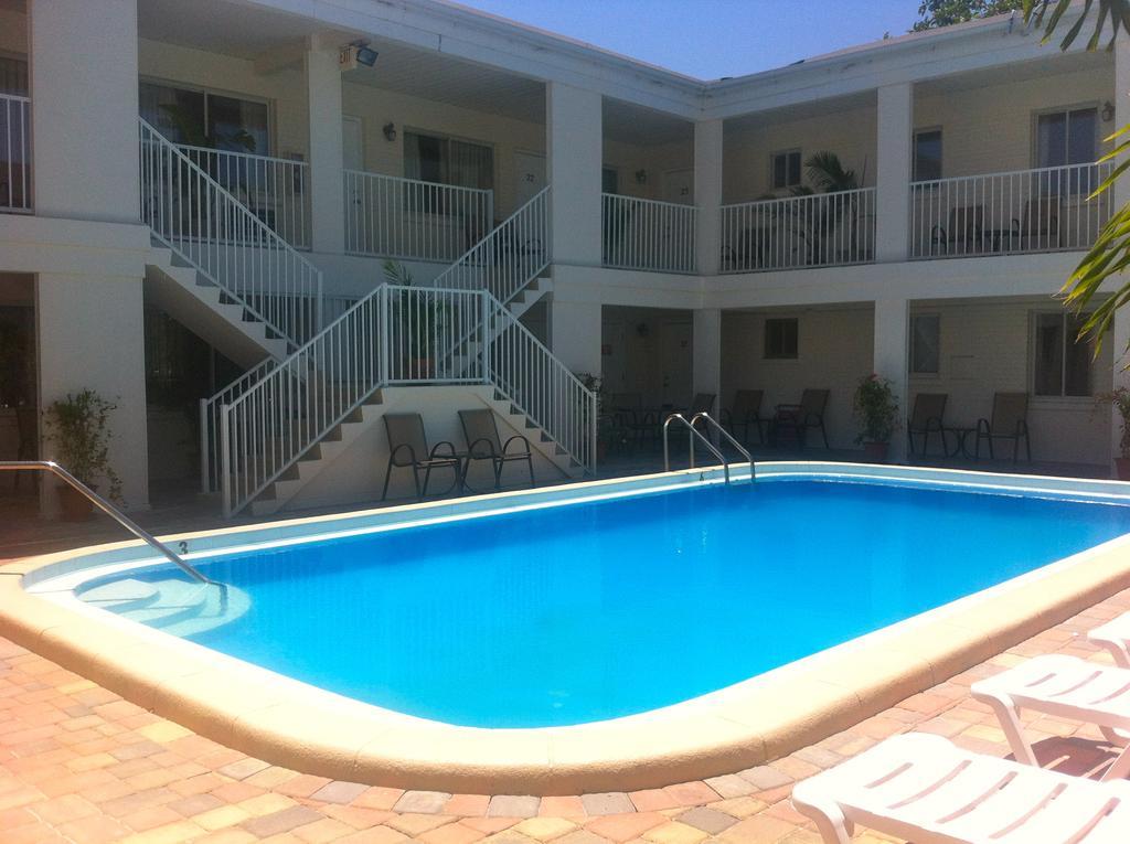 קלירווטר ביץ' Sta N Pla Motel מראה חיצוני תמונה
